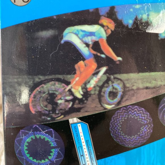 Bicycle Wheel Light - 32 LED Patterns - Picture 1 of 4